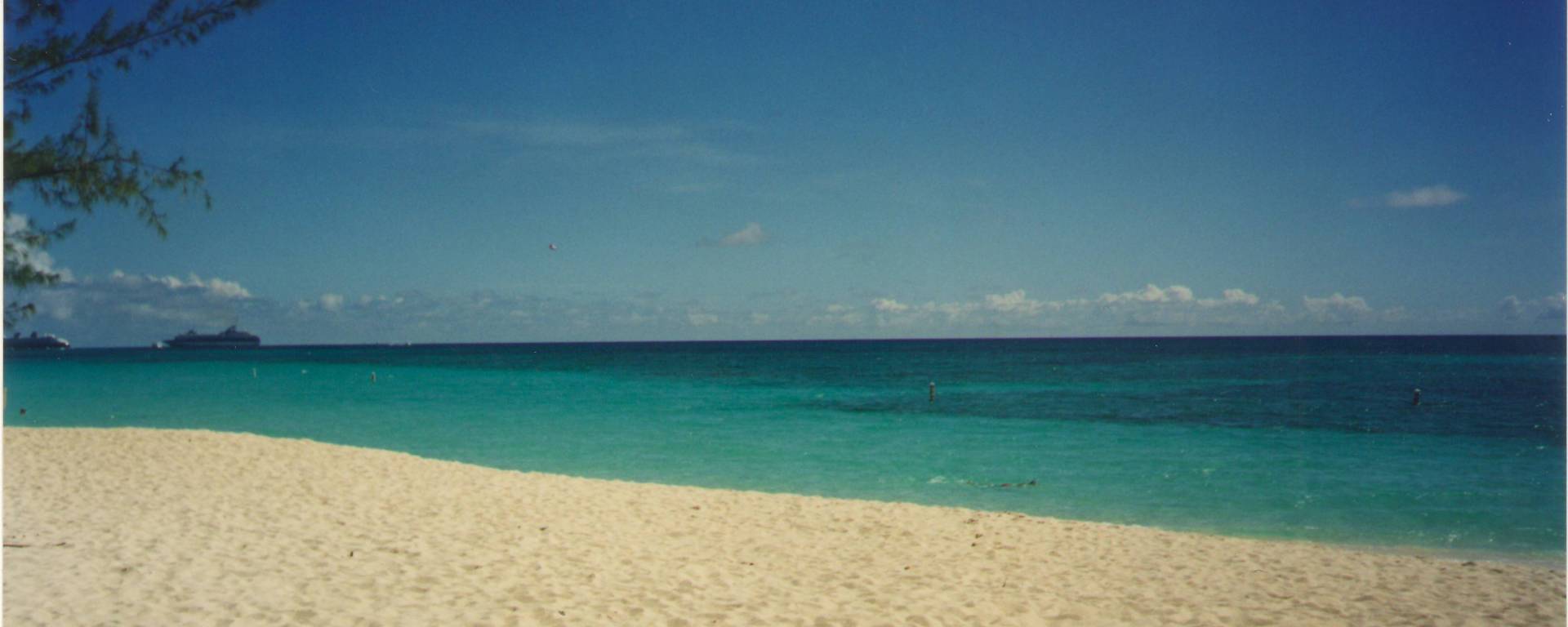 Seven Mile Beach - Grand Cayman