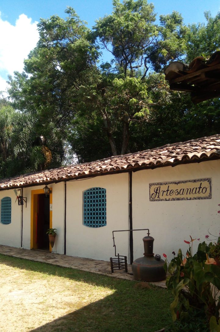 LOJA DE ARTESANATO NO RESTAURANTE O CASARÃO 54