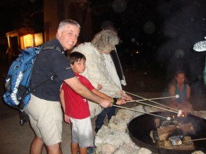 ASSANDO MARSHMALLOWS NO SHOW DO TICO E TECO - ORLANDO