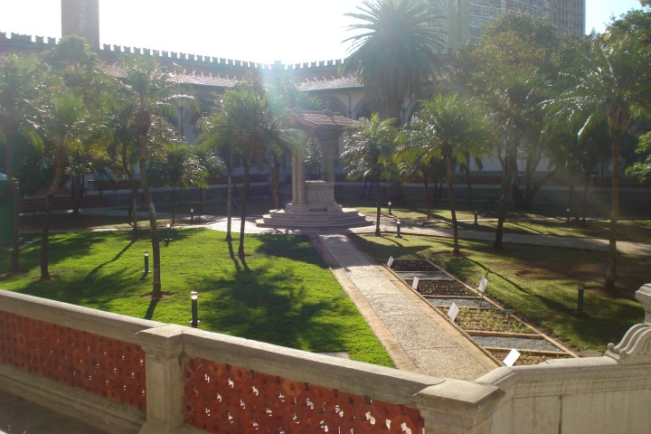 MUSEU CATAVENTO CULTURAL E EDUCACIONAL - SÃO PAULO - SP - JARDIM INTERNO