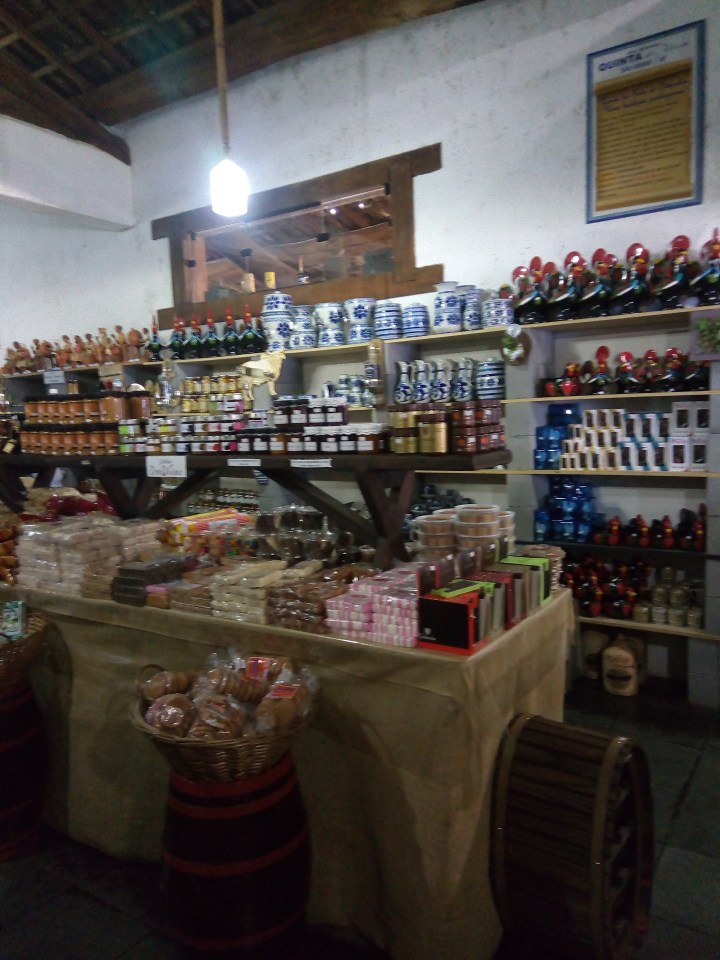 LOJA ADEGA E REST. QUINTA DO OLIVARDO SAO ROQUE SP