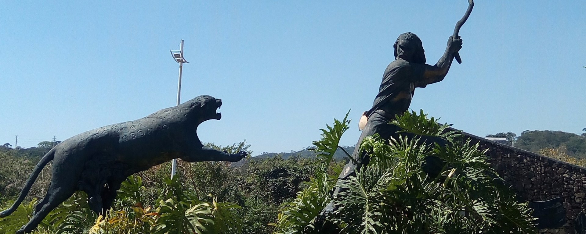 Monumento Santana do Parnaíba, SP