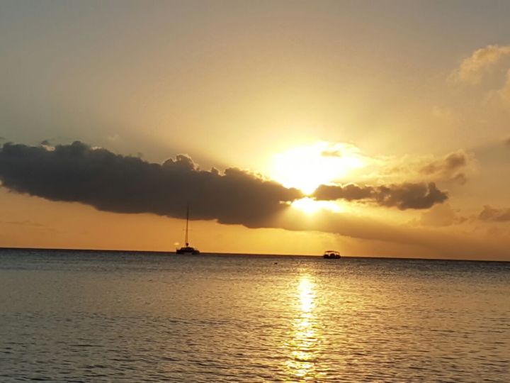 Pôr do sol em Grand Cayman