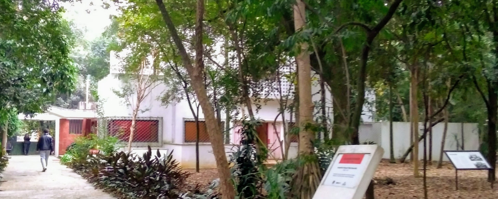 Parque e Casa Modernista - Rua Santa Cruz - SP