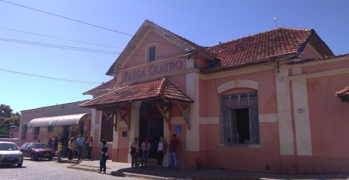 Estaçao Ferroviária de Passa Quatro MG