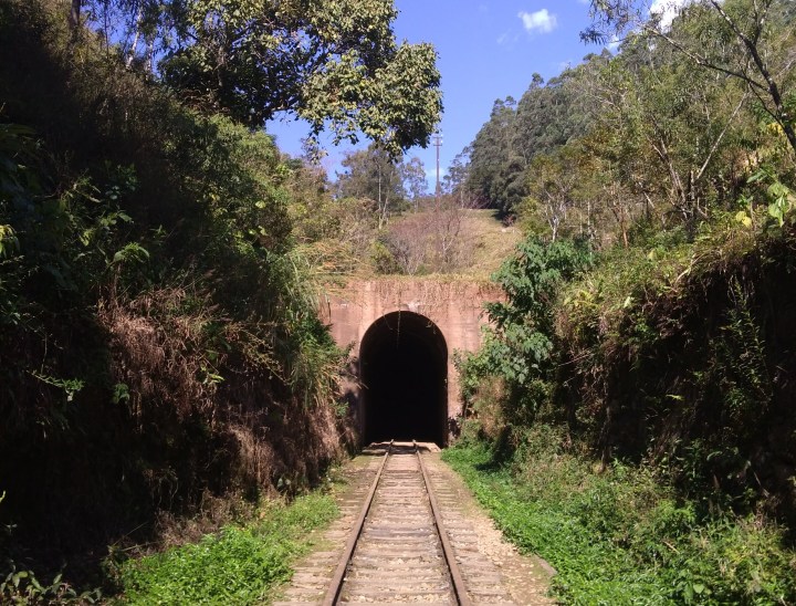 Tunel ferroviário - Passa Quatro MG